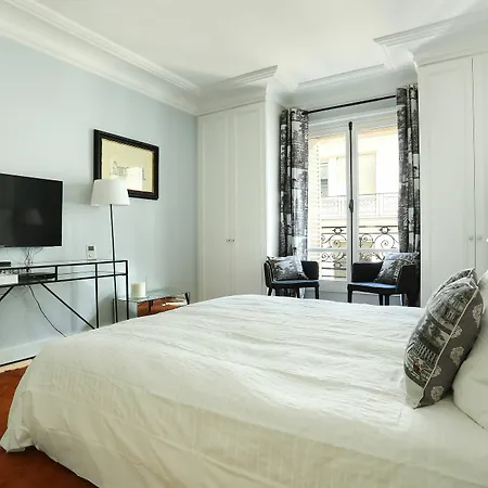 Prestige Tour Eiffel Apartment Paris